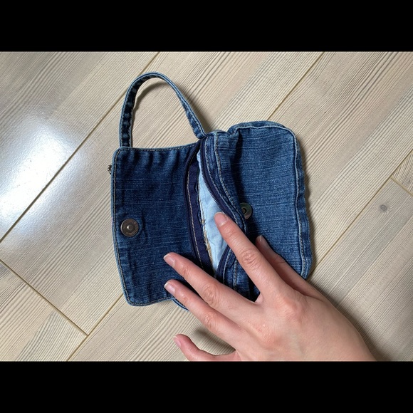 FREE | y2k Blue Denim Floral Mini Purse - Picture 3 of 5